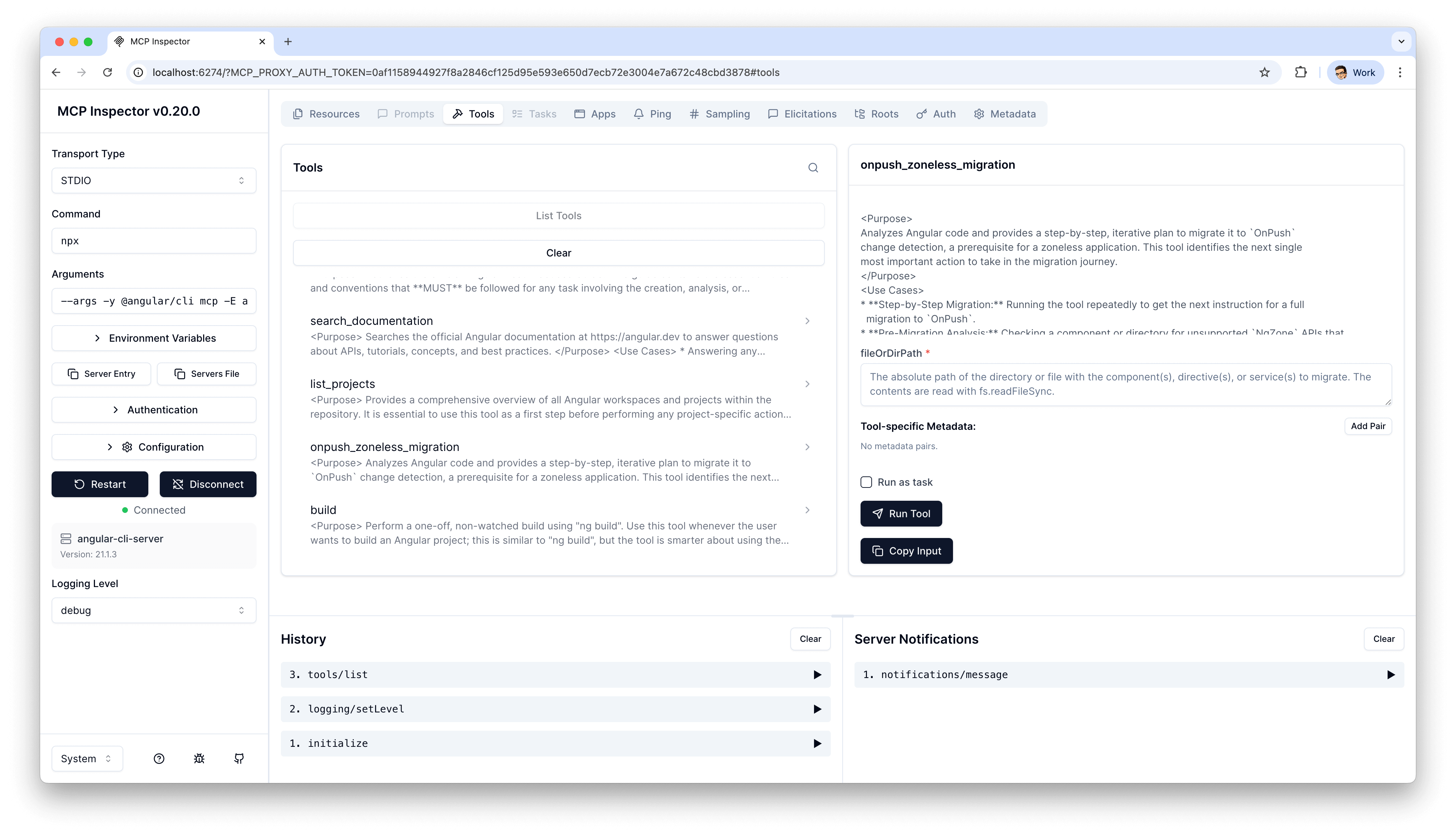 Der MCP Inspector im Browser zeigt die verfügbaren Tools des Angular CLI MCP-Servers. Links die Verbindungseinstellungen mit angular-cli-server Version 21.1.3, in der Mitte die Liste der Tools wie search_documentation, list_projects, onpush_zoneless_migration und build. Rechts die Detailansicht des ausgewählten Tools mit Purpose, Use Cases und Parametern.